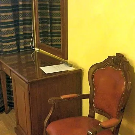 Pitagora House 3*