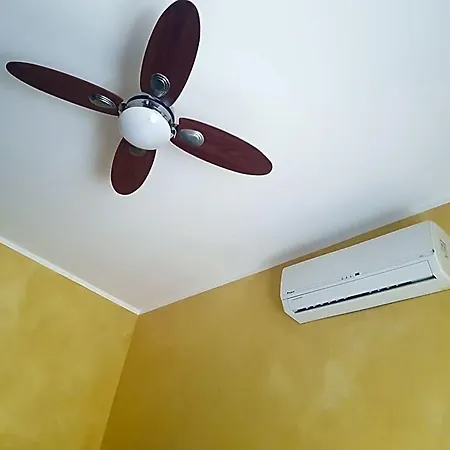 Pitagora House فندق مبيت وإفطار 3*