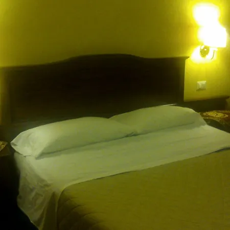 Pitagora House 3* Рим